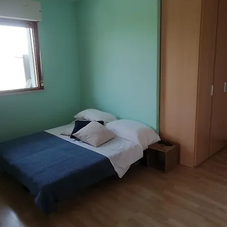 Intimate In A Modern Lägenhet