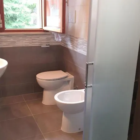 Intimate In A Modern Lägenhet *